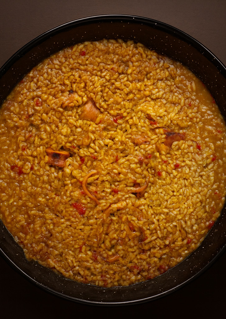 Paella marinera profesional lista en 6 minutos